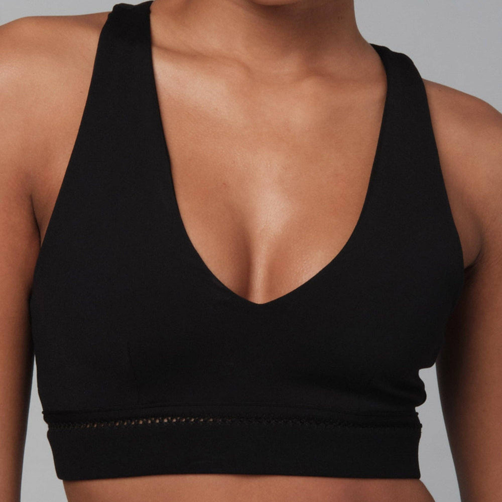 
                      
                        925 Fit Women's Head Turner V-Neck Tank Sports Bra - Black
                      
                    