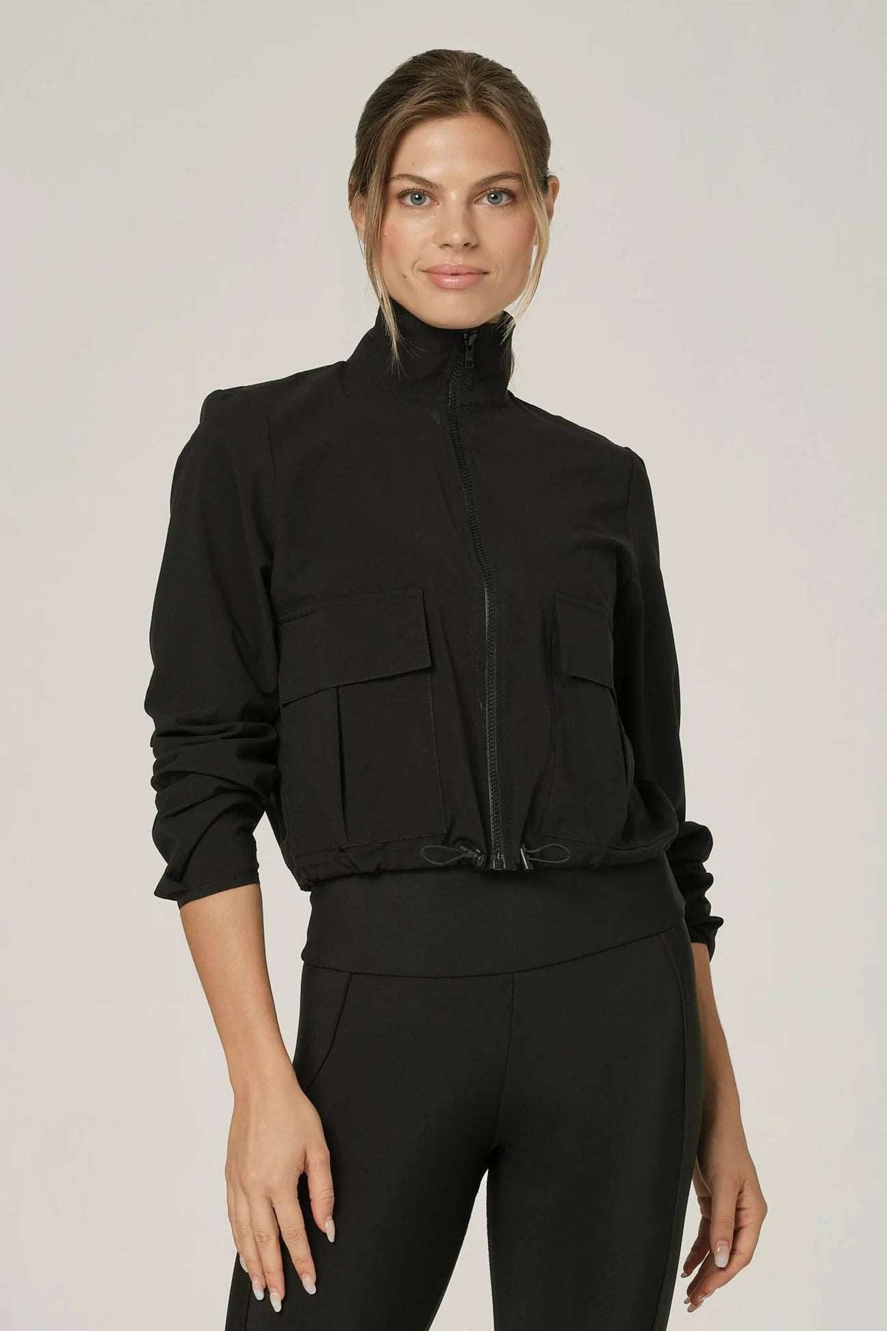 925Fit Short Coming Black Jacket