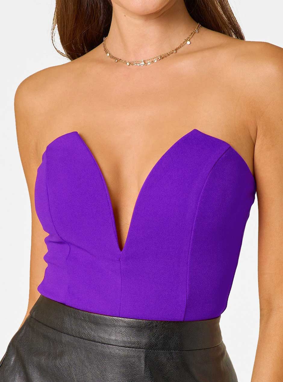 Blue Blush Women's Deep V-Neck Strapless Bodysuit - Purple