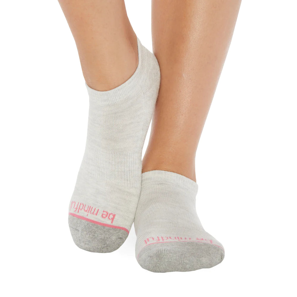 Sticky Be Socks Women's Be Mindful Kayla No Grip Ankle Socks - Pearl White