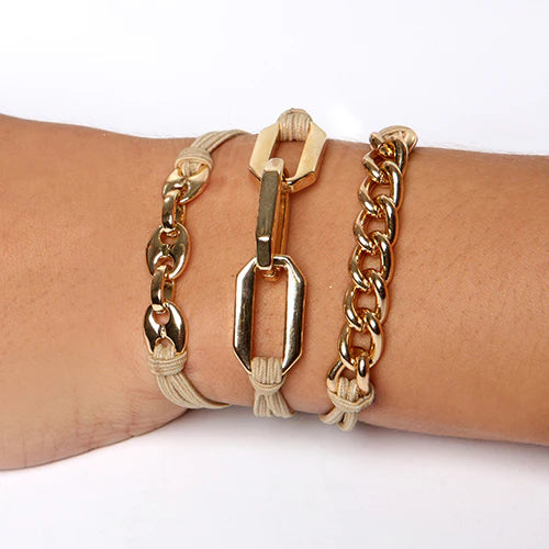 
                      
                        Maya J Oprah's favorite things 2022! Bracelet Hair Ties - Yellow Chain Link on Beige Chord
                      
                    