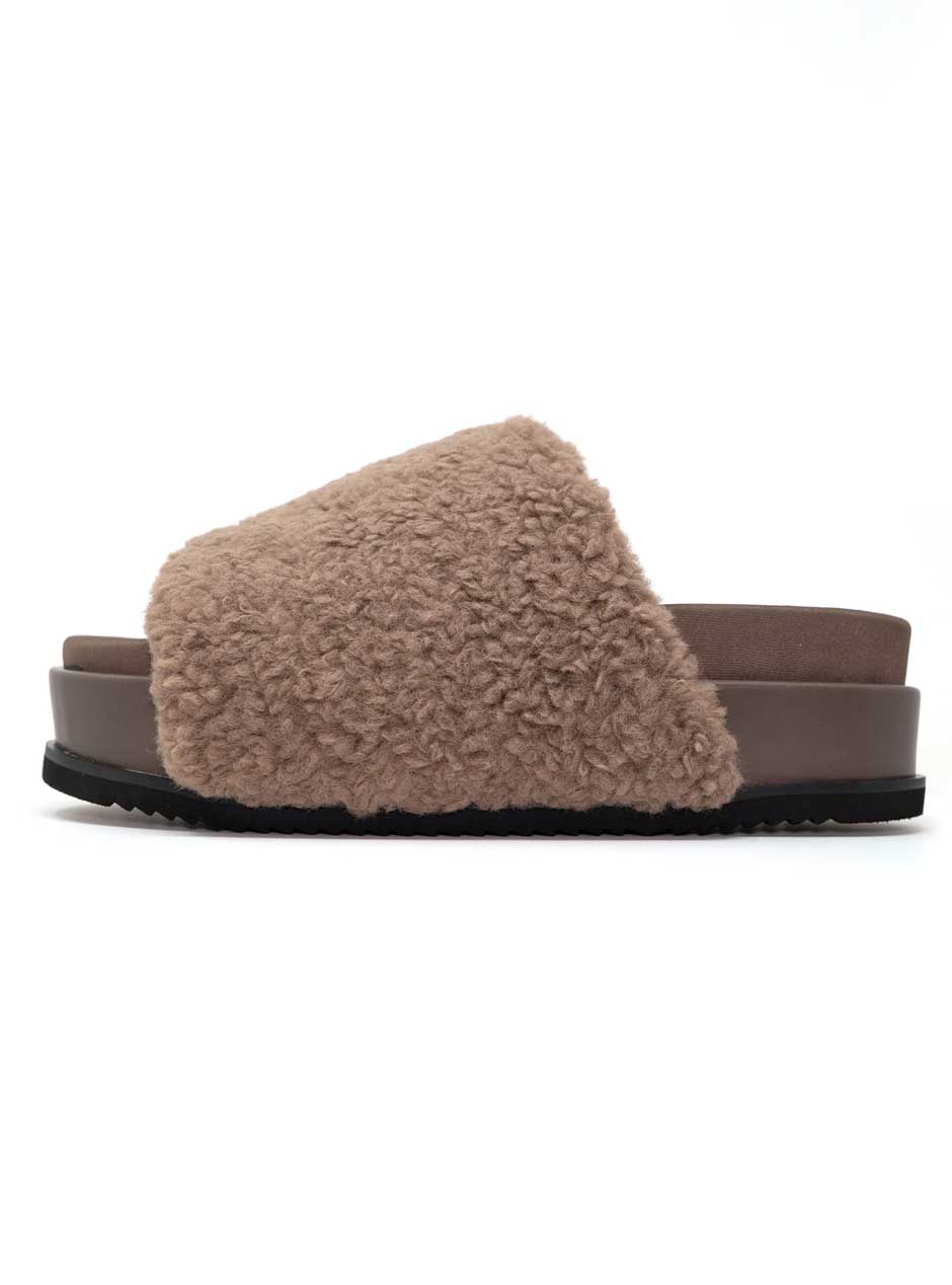 ROAM Women's Fuzzy Faux Shearling Platform Sandals - Taupe Tan