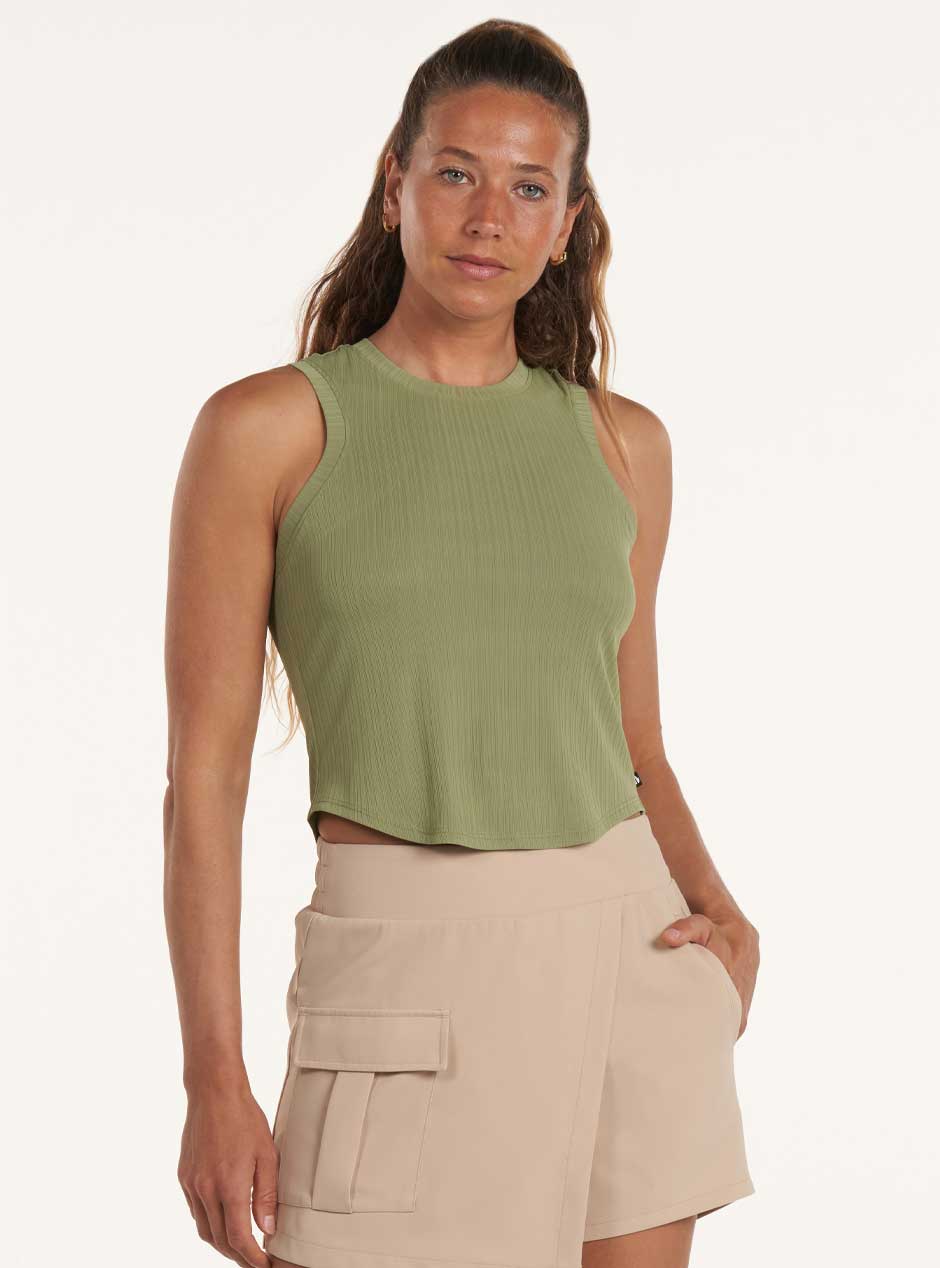 Thrive Société Women's Classic Crew Neck Cropped Tank Top - Sage Green