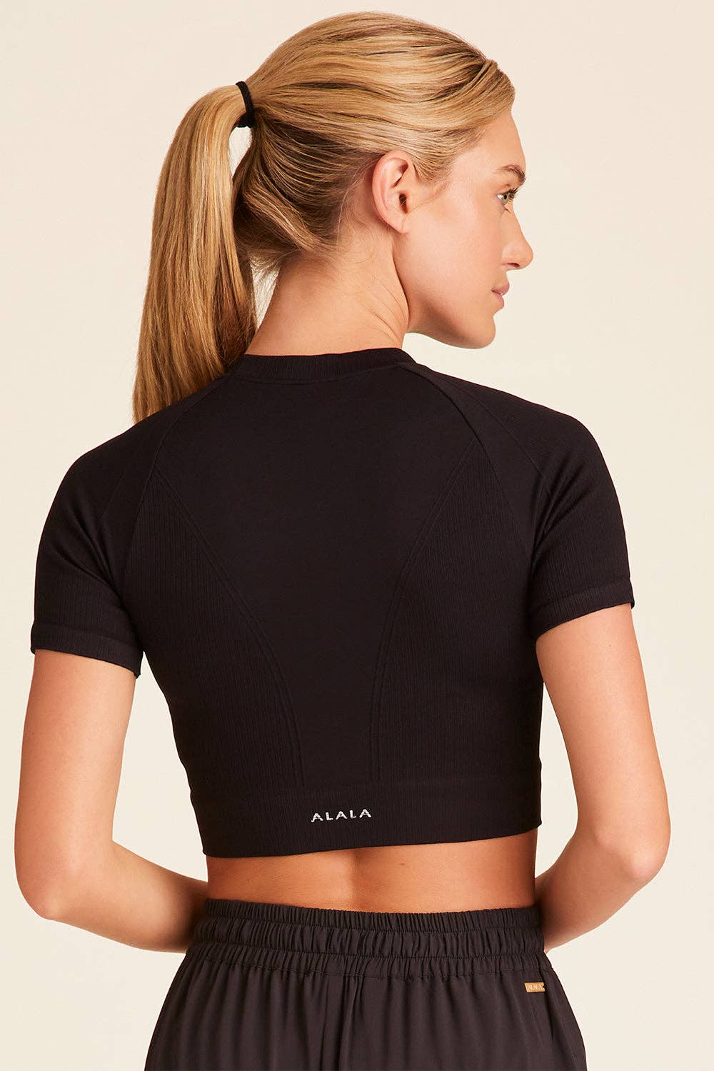 Alala Women's Barre Seamless Tee - Black